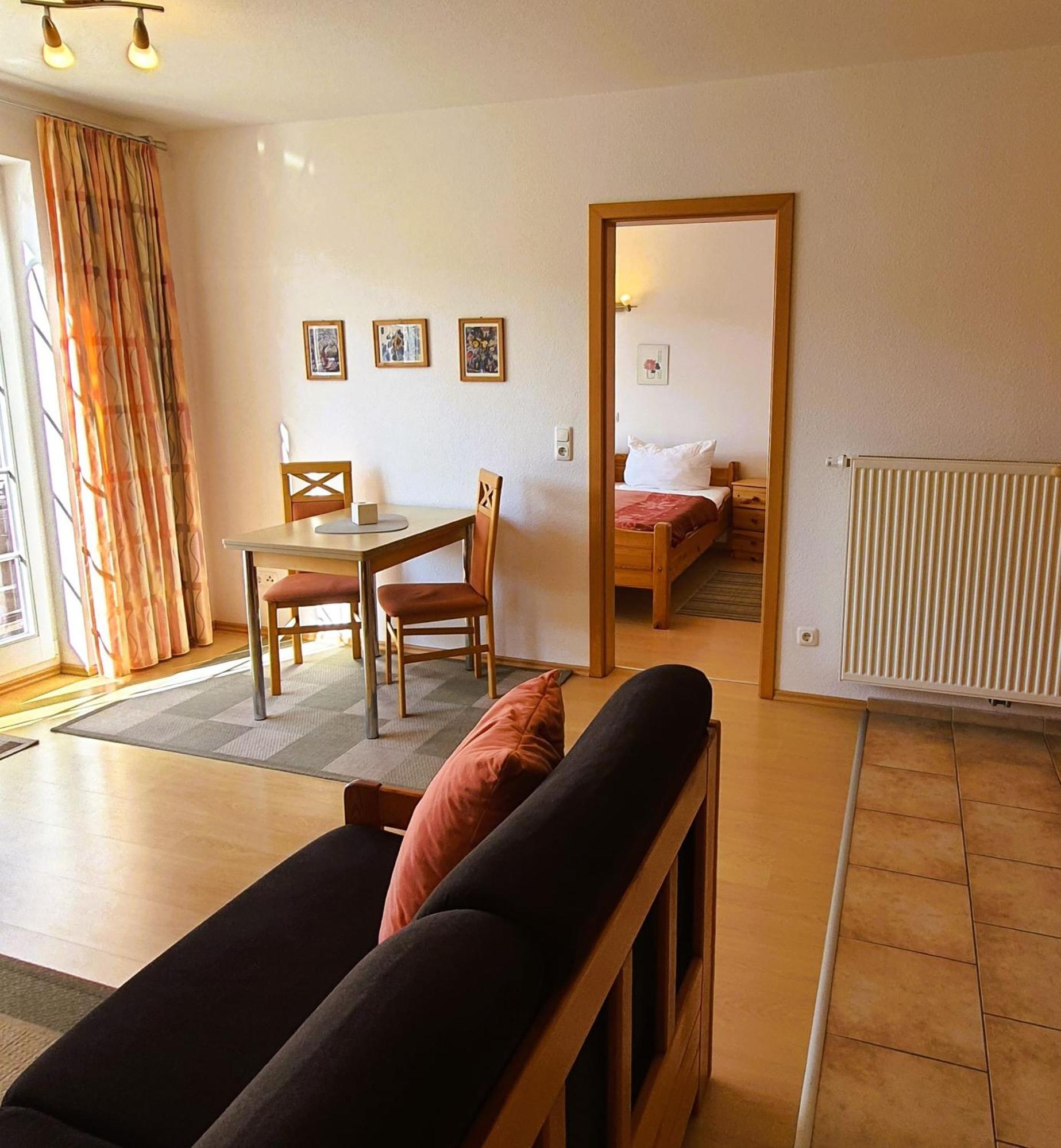 Fritz_Reuter_Str_Sonnenuhr_Whg_7 Apartman Zingst Kültér fotó